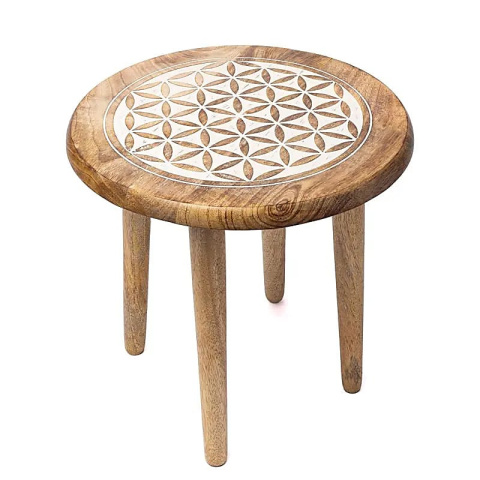 Drewniany stolik kawowy z białym symbolem Kwiatu Życia