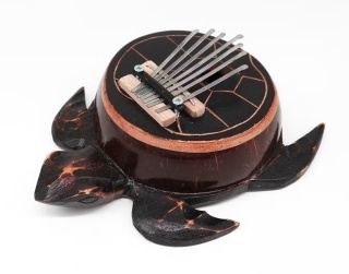 Kalimba z Kokosa Antyczny Żółw 25x17x8 cm